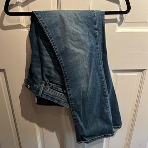 Denizen Levi mid rise bootcut, 8.